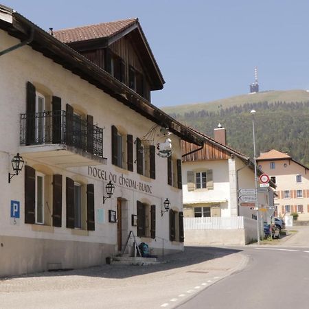 Hotel Du Cheval Blanc Ла-Нёввиль Экстерьер фото